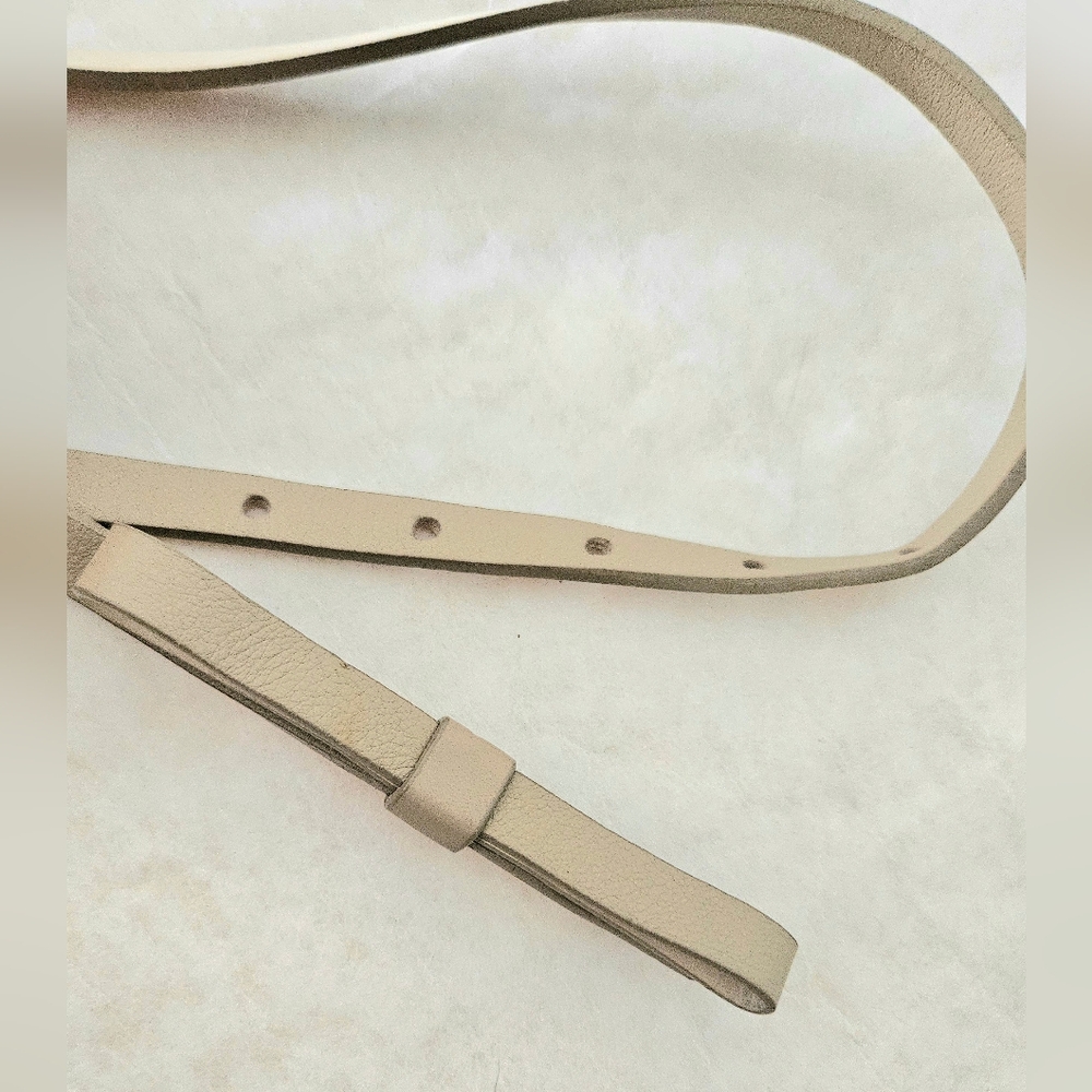 Hyde Tan Thin Bow Buckle Belt
